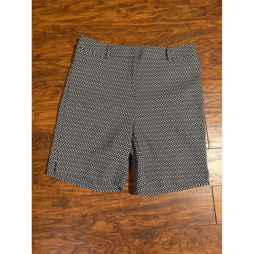 Lane Bryant Womens‎ Size 14 Black White Geometric Diamond Print Shorts Bermuda